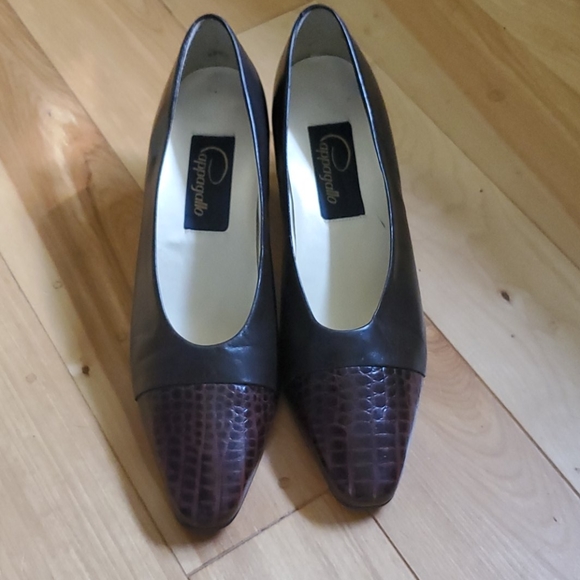 Vintage brown leather heels - Picture 2 of 3